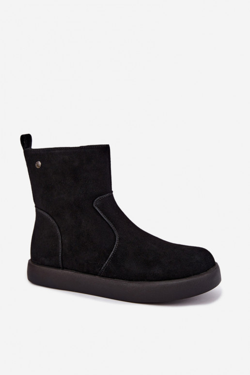 Chaussures en daim isolées pour femmes Tai turiciejka K7800-01 couleur noire