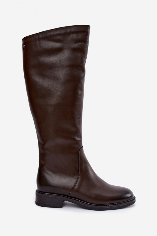 Bottes en cuir pour femmes jusqu'au genou avec talons larges isolées Zazoo 70163 chocolat