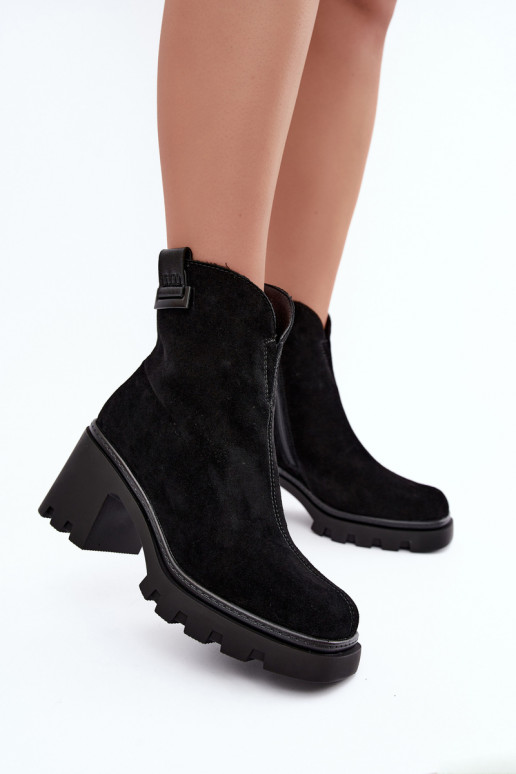 Chaussures isolées en simili daim avec talons T.Sokolski SH Z26-428 noir
