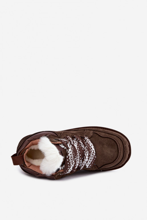 Bottes de neige en daim synthétique avec fourrure et lacets Vinceza 97974 en couleur chocolat