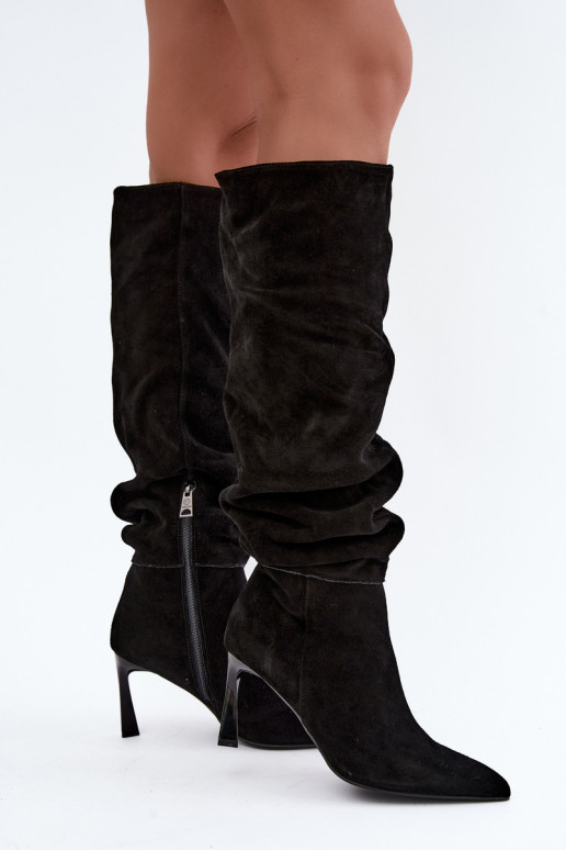 Bottes hautes en daim synthétique Slouchy avec talons fins Vinceza 89170 en couleur noire