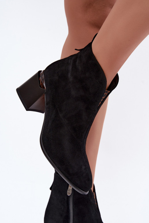 Bottines chaudes en daim synthétique avec talons en couleur noire Laverelle