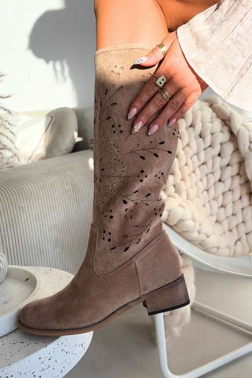 Bottes montantes pour femmes couleur sable avec éléments ajourés Helinna Klocke
