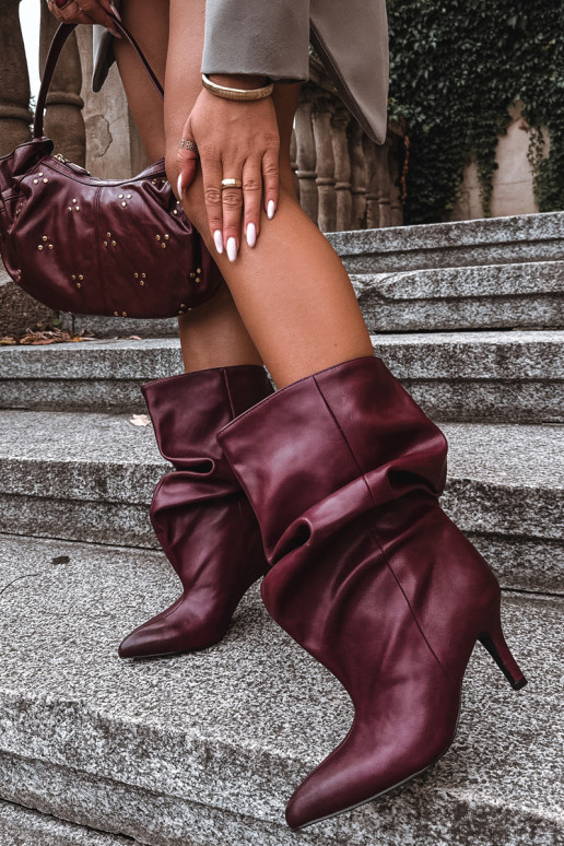 Bottines slouchy à talons en bordeaux Gelra