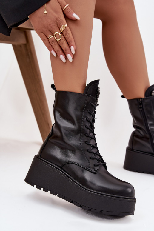 Bottines en cuir pour femmes avec ornements doublées en noir Ulrika