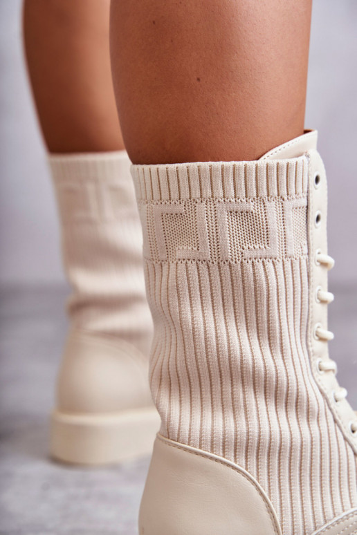 Bottines pour femmes avec tige type chaussette et talons larges en couleur sable Liam
