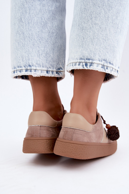 Baskets en daim synthétique avec pompons Vinceza 79682 couleur sable