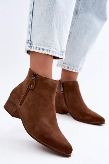 Chaussures en cuir suédé à petit talon Vinceza 133136 en couleur marron