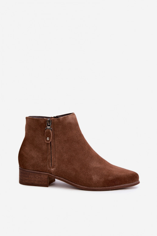 Chaussures en cuir suédé à petit talon Vinceza 133136 en couleur marron