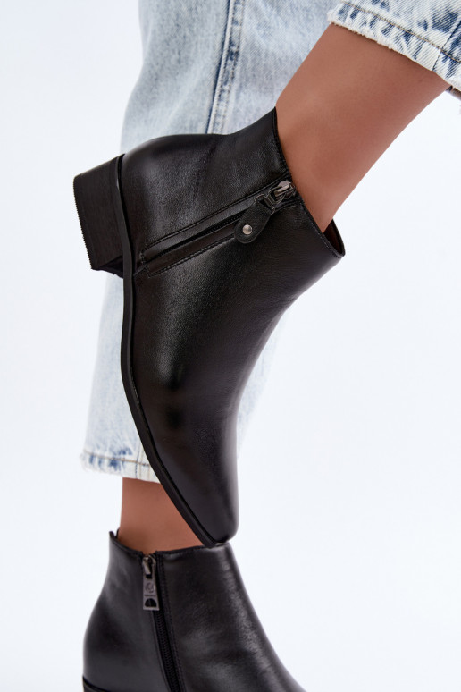 Bottines en cuir à petit talon Vinceza 133136 en couleur noire