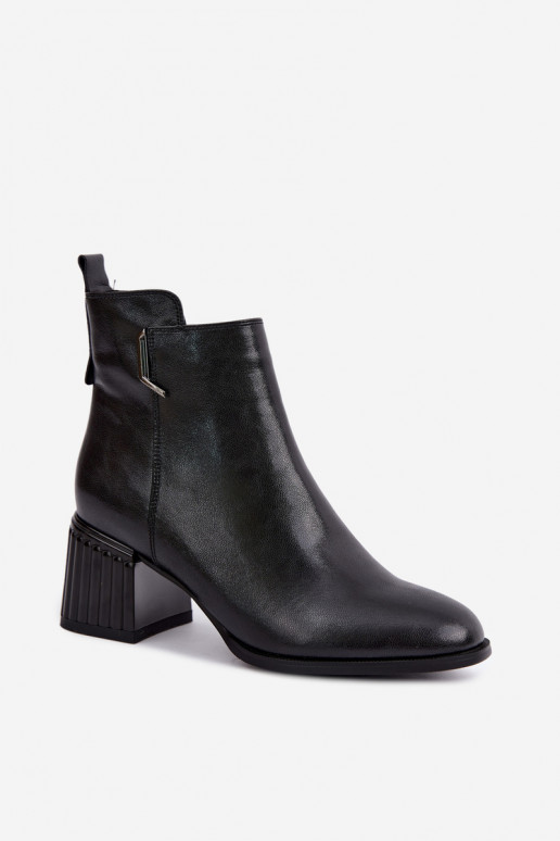 Bottines en cuir à talons isolées D&A CR62-3442 en couleur noire