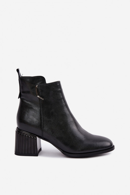 Bottines en cuir à talons isolées D&A CR62-3442 en couleur noire