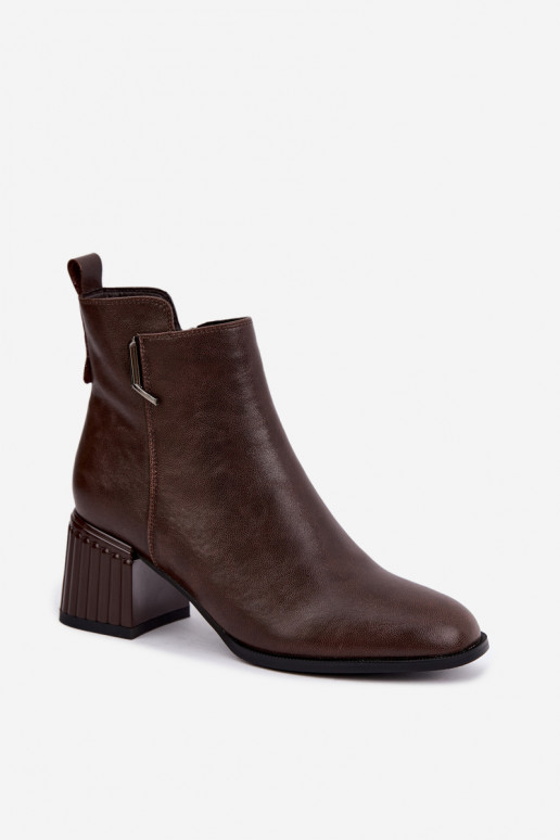 Bottines en cuir à talons isolées D&A CR62-3442 en couleur chocolat