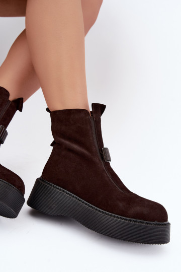 Bottines en suède synthétique avec plateforme isolées D&A CR62-3448 en couleur chocolat