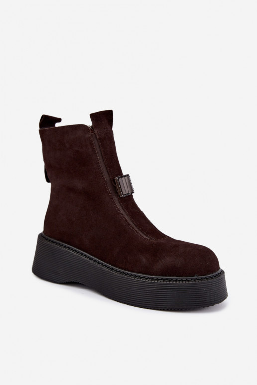 Bottines en suède synthétique avec plateforme isolées D&A CR62-3448 en couleur chocolat