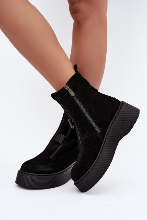 Bottines en suède synthétique avec plateforme isolées D&A CR62-3448 en couleur noire