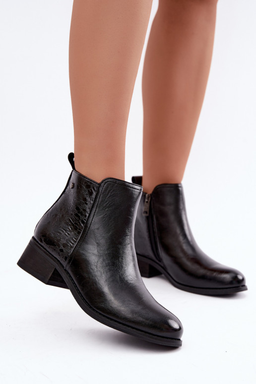 Bottines isolées en simili cuir avec petit talon Vinceza 133133 noires
