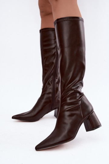 bottes hautes avec talons et bouts pointus en cuir synthétique en chocolat Amora 2