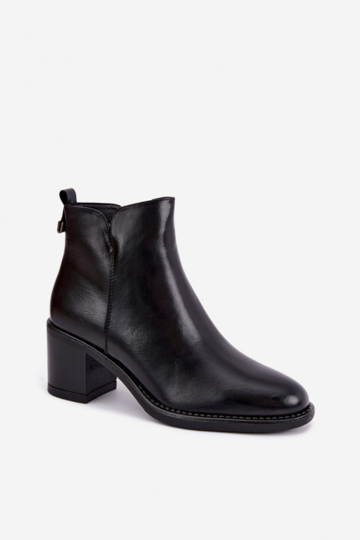 Bottines isolées avec talons en noir Vinceza 58650