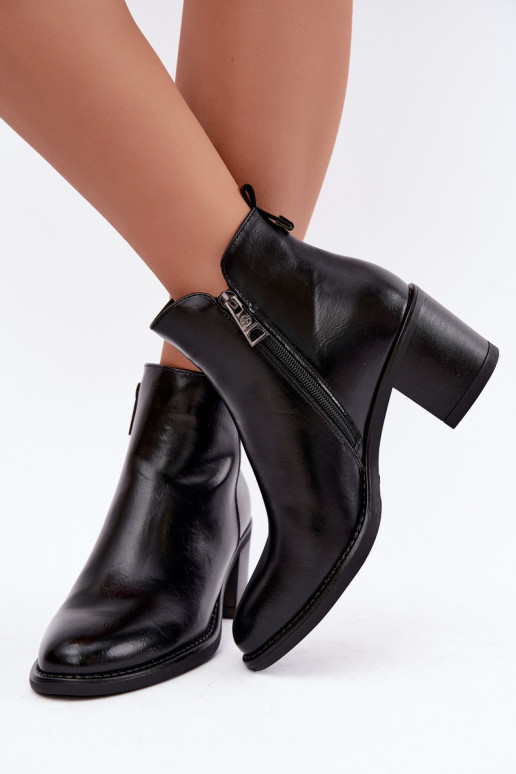 Bottines isolées avec talons en noir Vinceza 58650