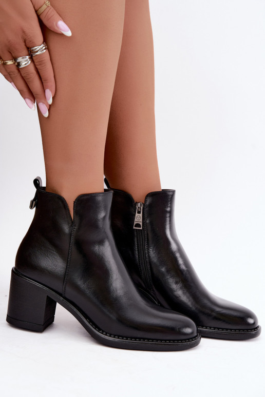 Bottines isolées avec talons en noir Vinceza 58650