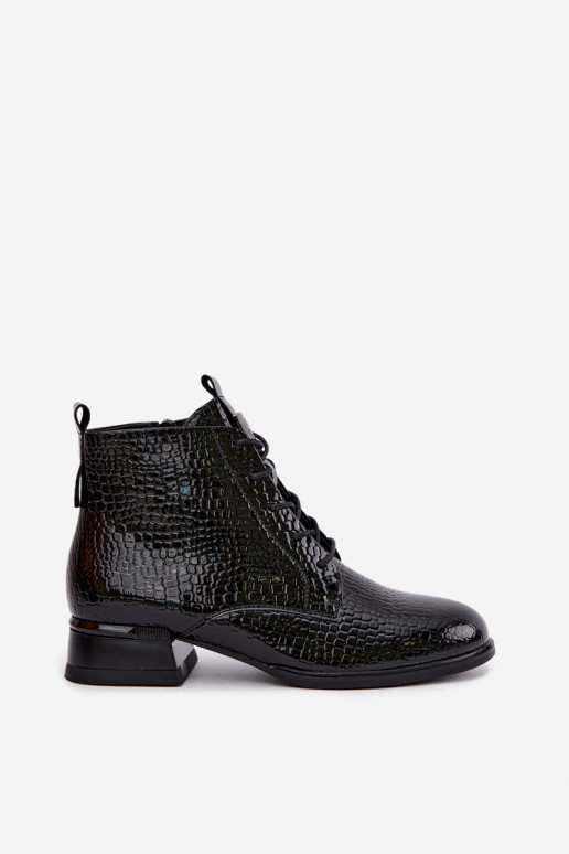 Bottines effet verni avec embossage isolées en noir Vinceza 58659