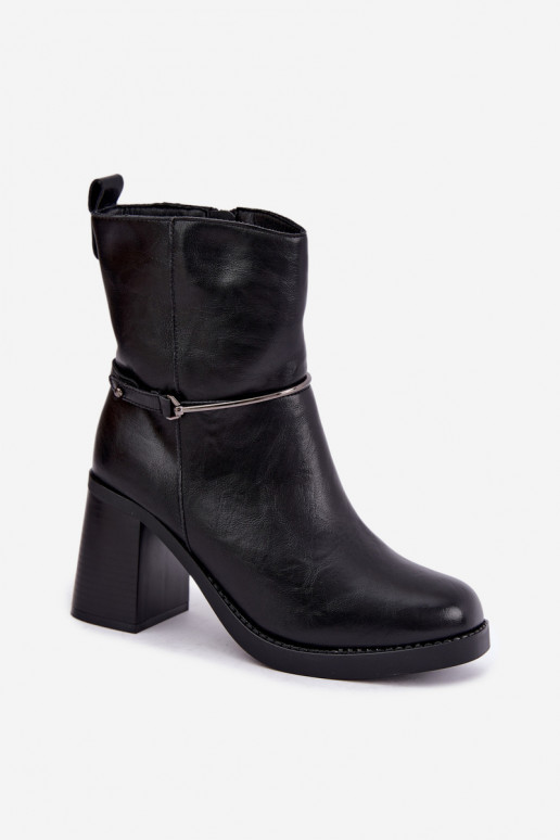 Bottines en cuir pour femmes isolées avec talons et talons décorés en noir Gracelle