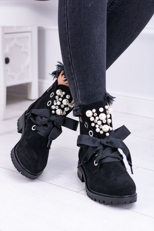 Bottines chaudes avec perles synthétiques et ruban en noir Perla