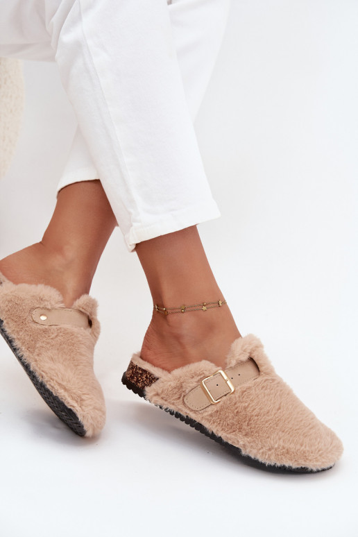 claquettes à plateforme pour femmes avec fourrure et boucles en couleur sable Noraline