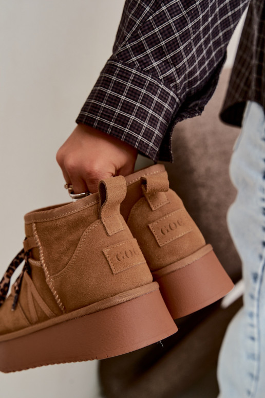 Bottes de neige en faux daim marron avec plateforme et détails élégants GOE UU2N4920