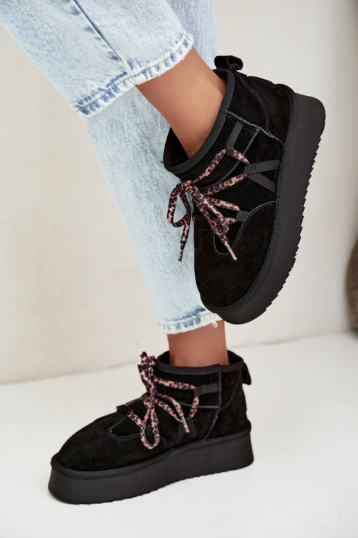 Bottes de neige en faux daim noires avec plateforme et détails élégants GOE UU2N4919