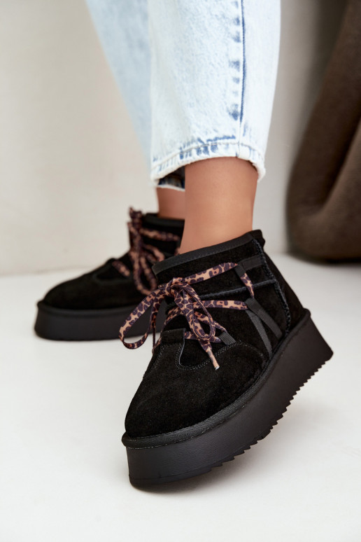 Bottes de neige en faux daim noires avec plateforme et détails élégants GOE UU2N4919