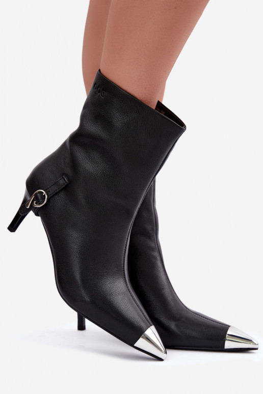 Bottines en cuir isolées avec talons fins GOE UU2N4226 noires
