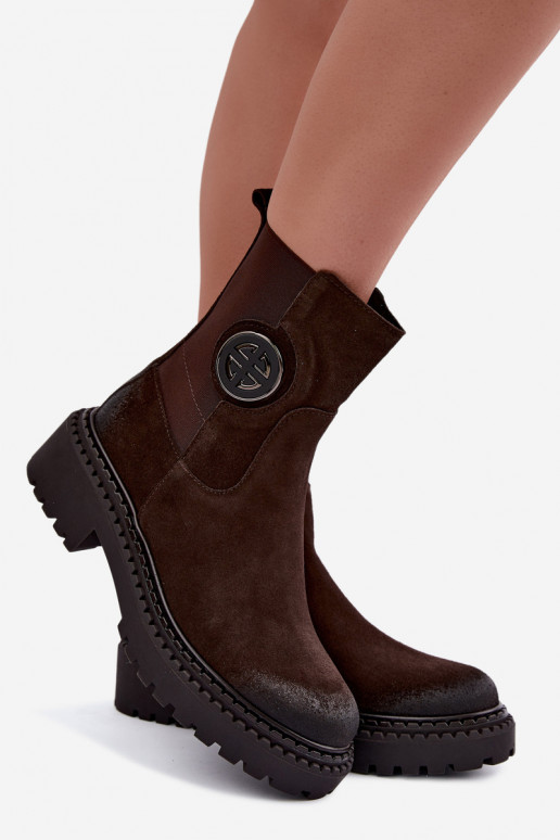 Bottines en daim isolées avec détails élégants Zazoo 60578 chocolat