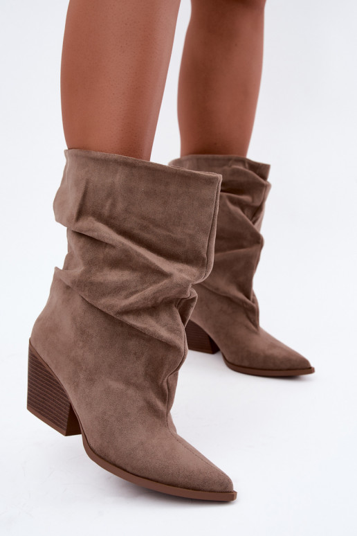 Bottines pour femmes froissées à talon carré couleur sable Cazela
