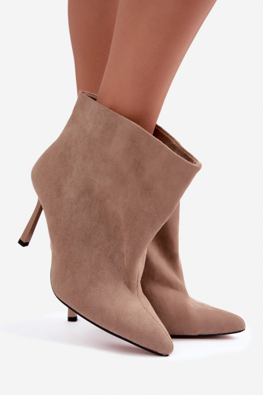 Bottines à enfiler avec talons fins en couleur sable Kamea
