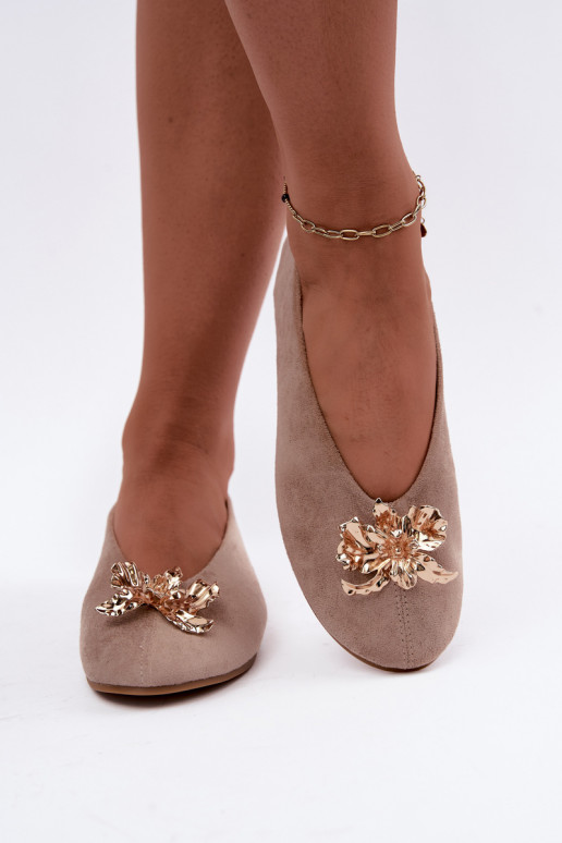 Ballerines avec embellissements en couleur sable Briellea