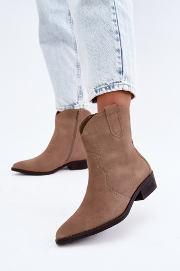 Bottes cowboy en daim couleur sable à petit talon Delsa 2