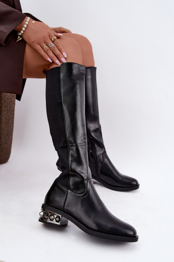 bottes hautes isolées avec talons et beaux détails en couleur noire Emani