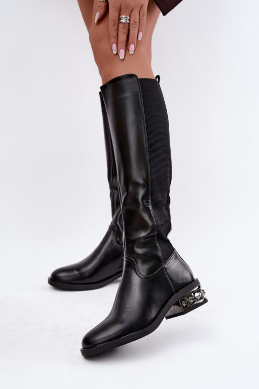 bottes hautes isolées avec talons et beaux détails en couleur noire Emani