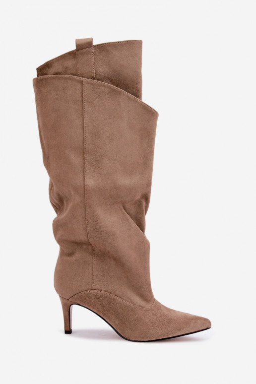 bottes hautes isolées avec volants et talons fins en couleur sable Auretta