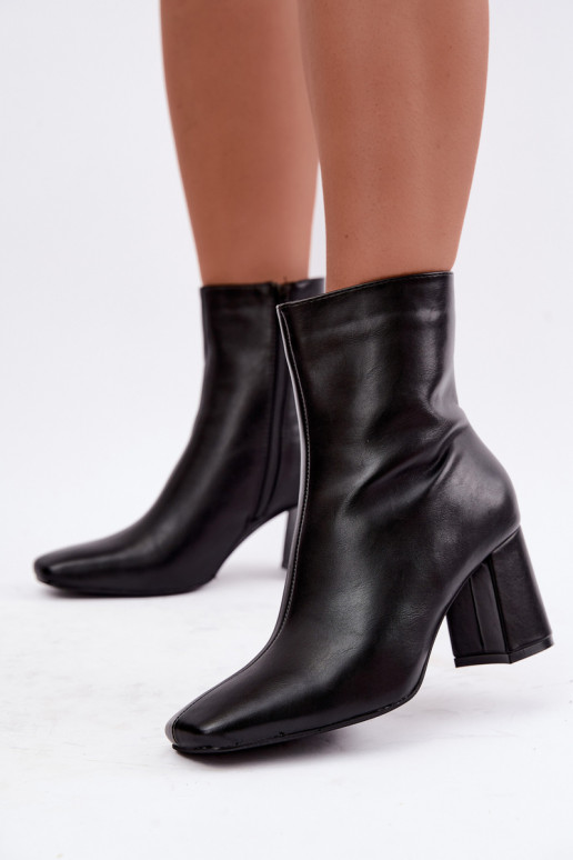 bottines isolées avec talons en couleur noire Tamine