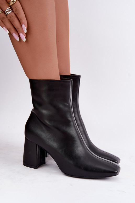 bottines isolées avec talons en couleur noire Tamine
