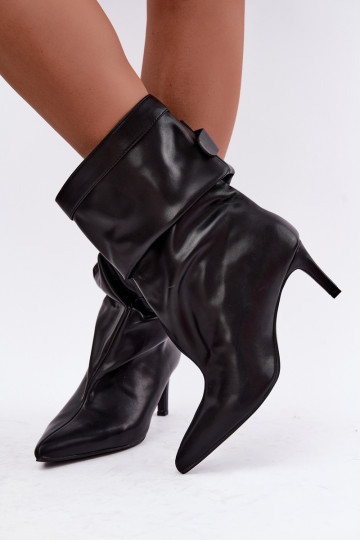 bottines à enfiler avec talons fins et sangles en couleur noire Soreya 2