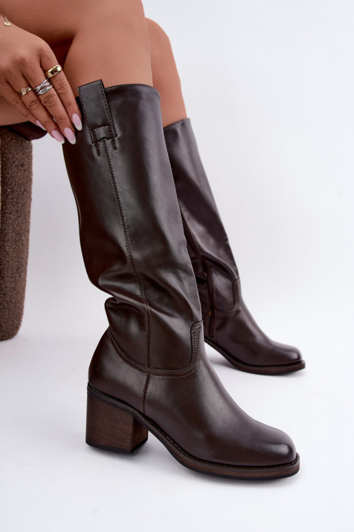 bottes hautes isolées avec talons en couleur marron Perrisa