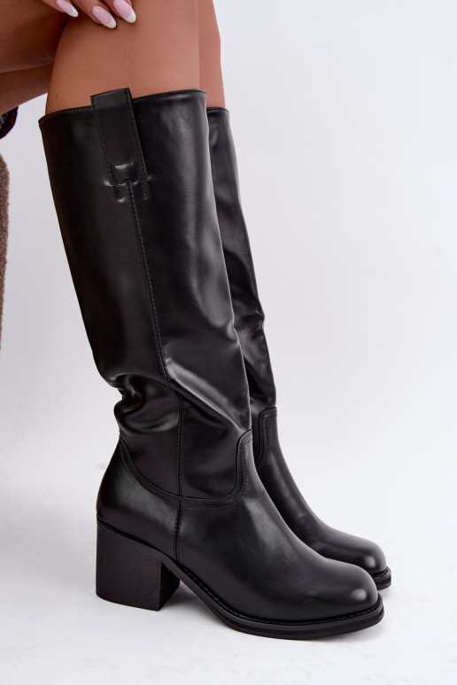 bottes hautes isolées avec talons en couleur noire Perrisa