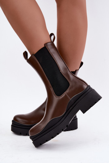 bottines élégantes isolées avec plateforme en couleur marron Rissana 2