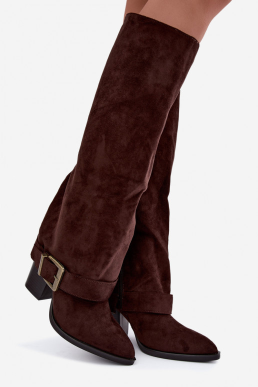 bottes hautes avec talons et boucles en couleur marron Mirea