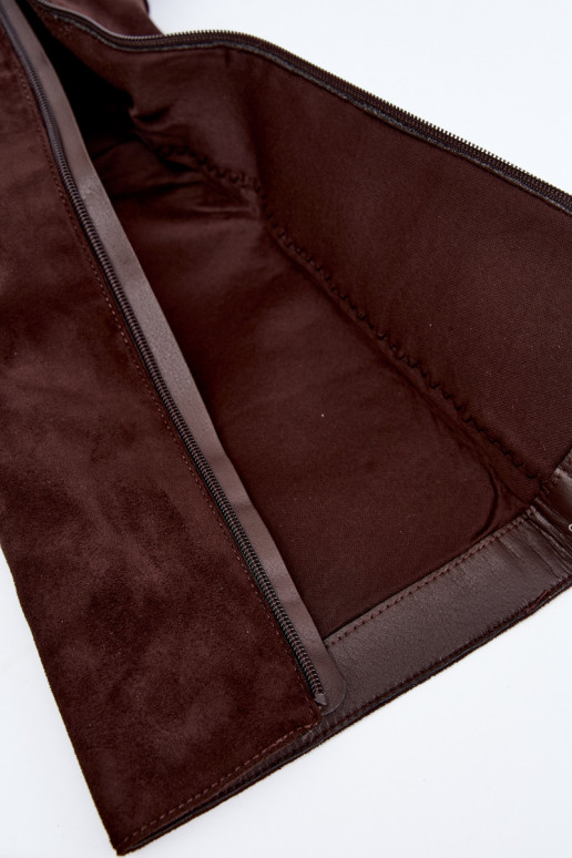 bottes hautes avec talons et boucles en couleur marron Mirea