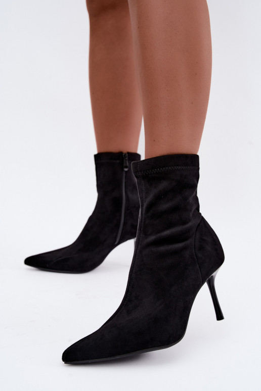 Bottines noires à talons fins Nireya